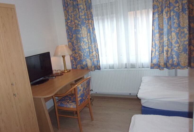 Номер Стандарт, Fährhaus