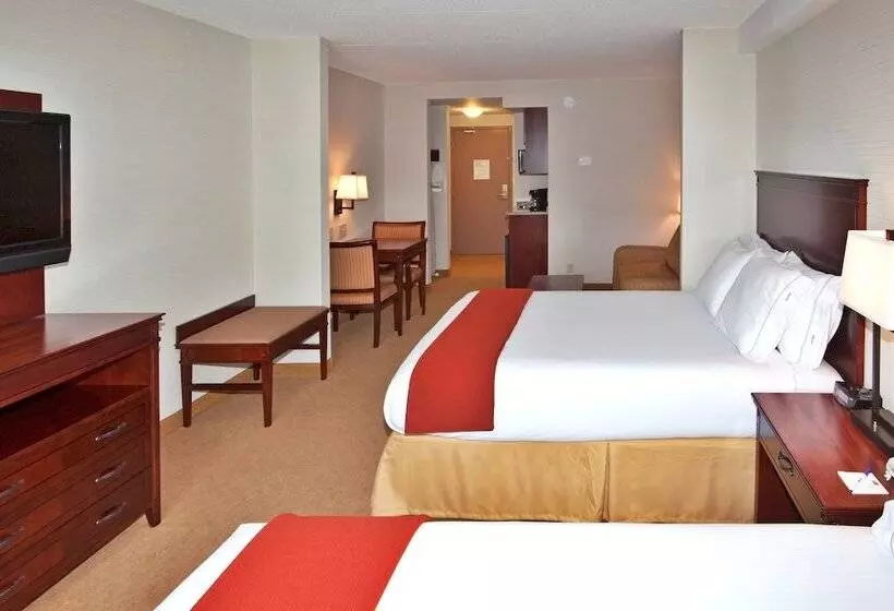 Sviitti, Holiday Inn Express Hotel & Suites Brockville, An Ihg