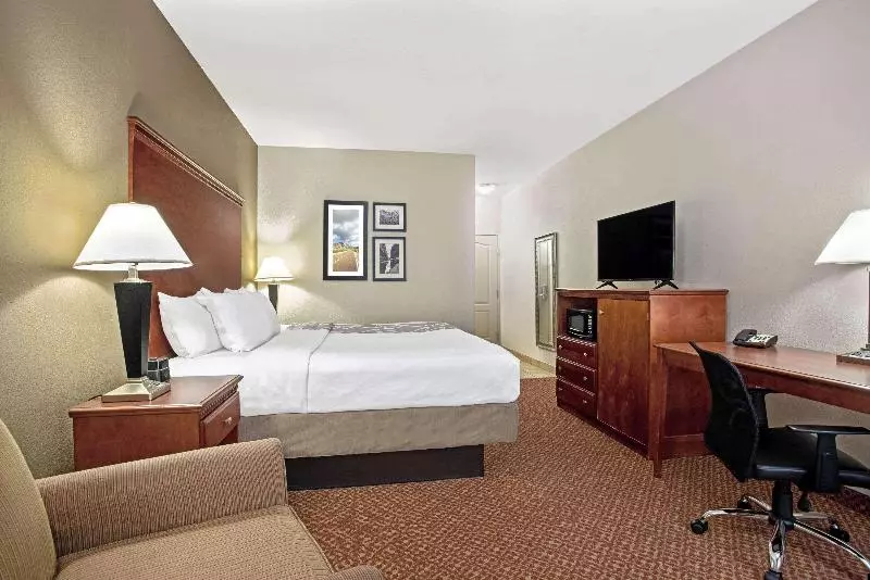 スタンダードルーム, Holiday Inn Express & Suites Drayton Valley, An Ihg