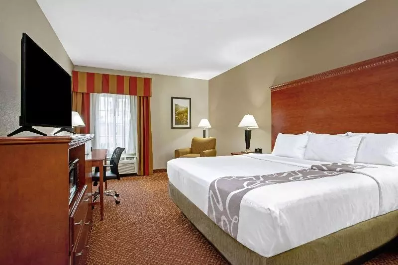 スタンダードルーム, Holiday Inn Express & Suites Drayton Valley, An Ihg
