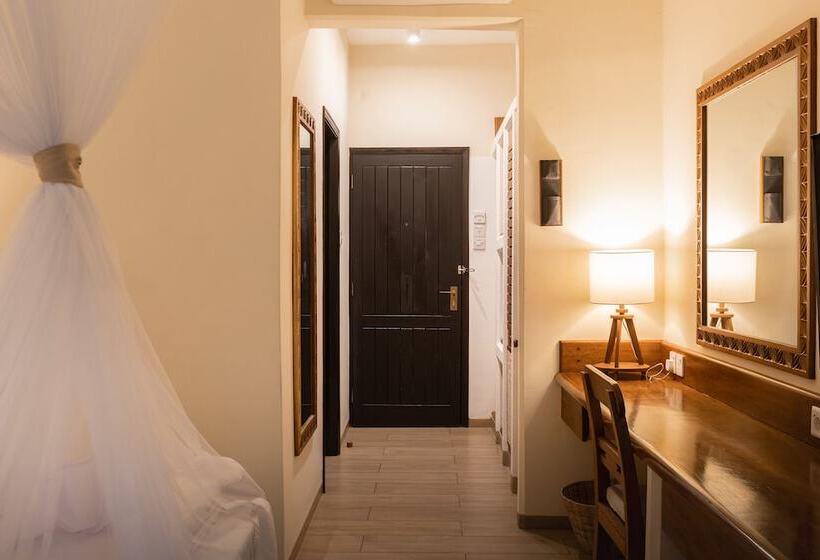 اتاق لوکس, Severin Sea Lodge