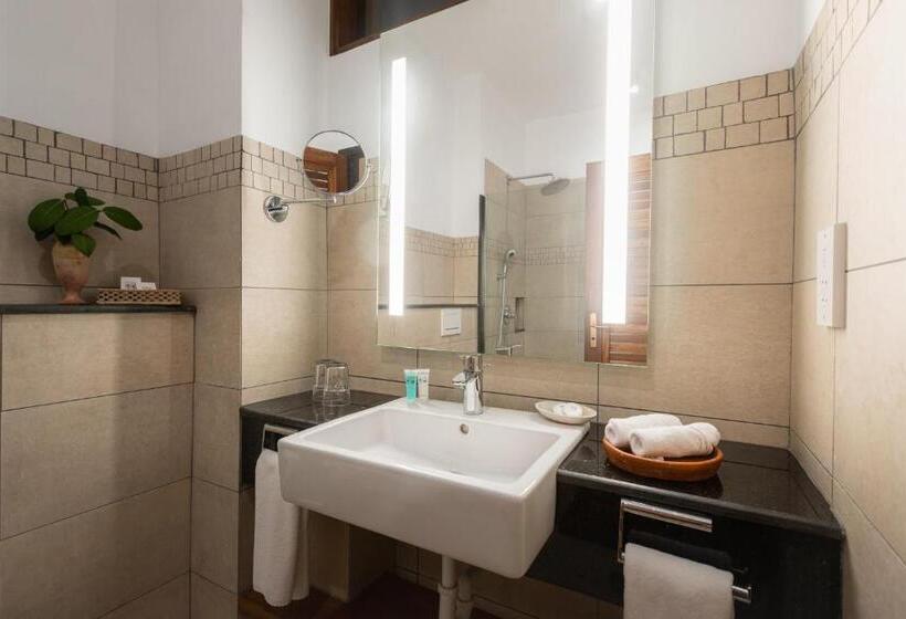 اتاق لوکس, Severin Sea Lodge