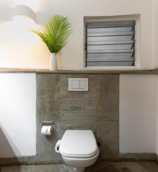 بانگلوی استاندارد با چشمانداز دریا, Severin Sea Lodge