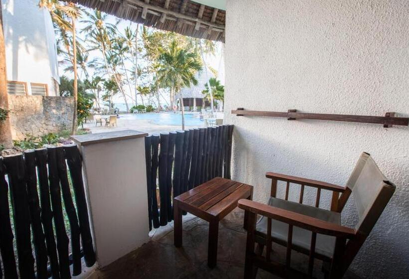 بانگلوی استاندارد با چشمانداز دریا, Severin Sea Lodge