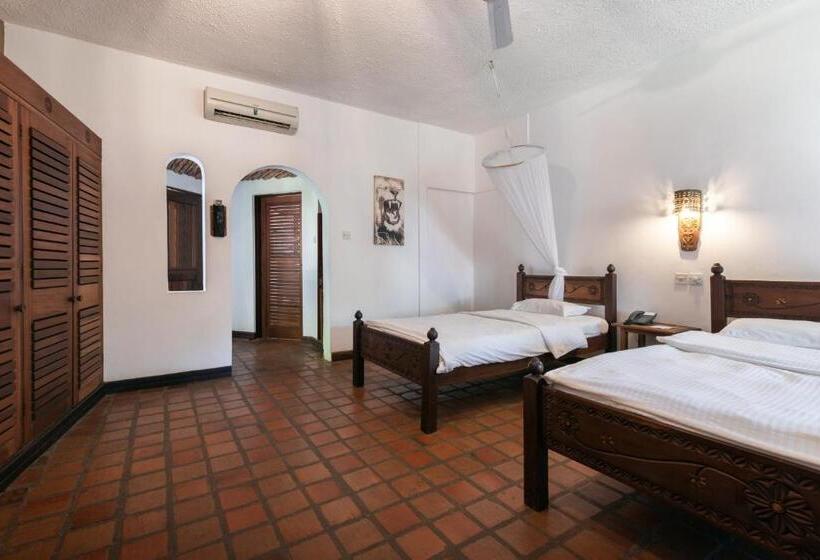 بانگلوی استاندارد با چشم‌انداز دریا, Severin Sea Lodge