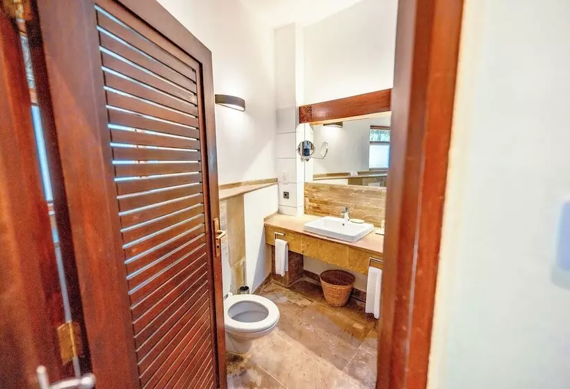 اتاق لوکس, Severin Sea Lodge
