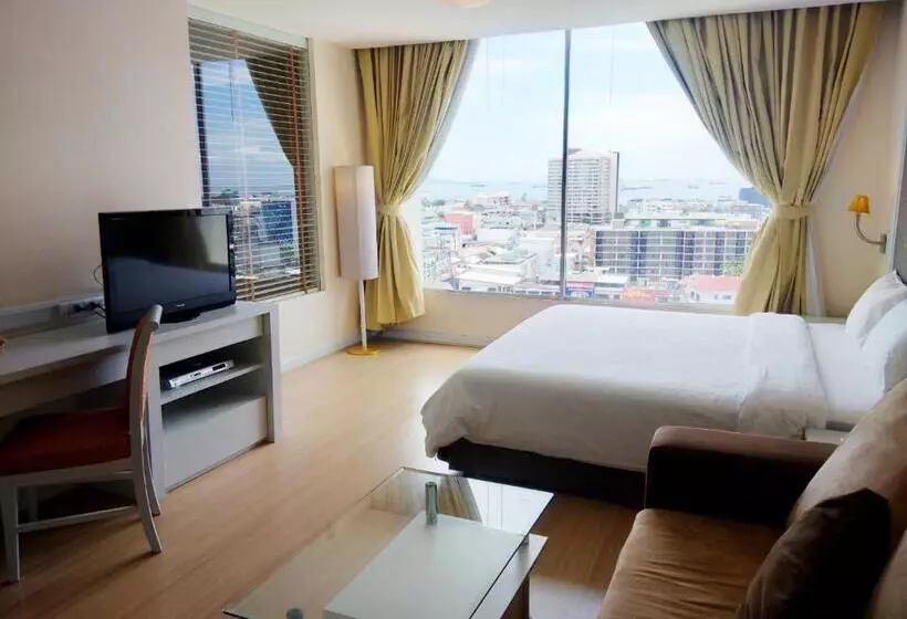 Perhehuone, The City Hotel Sriracha By Bbh Japan
