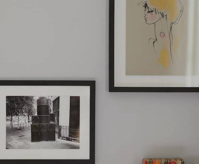 スタンダードルーム, The Laslett