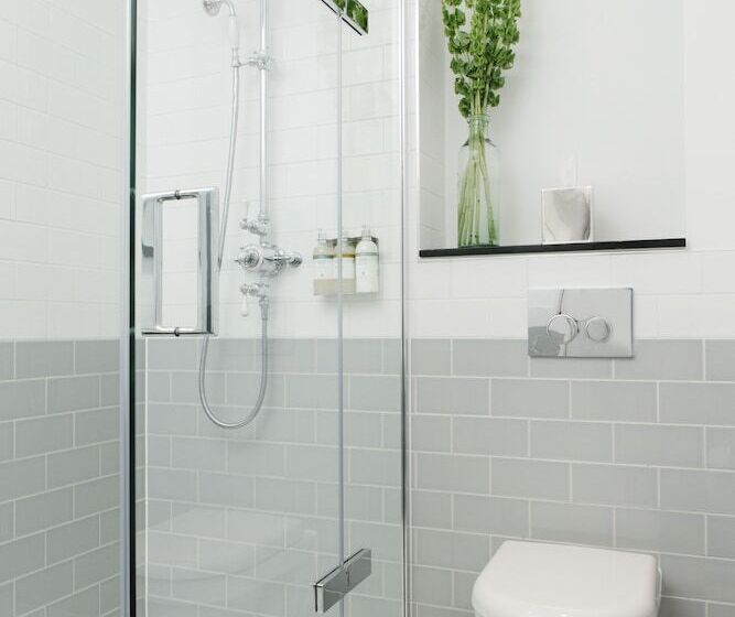 スタンダードシングルルーム, The Laslett