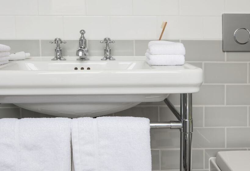 スタンダードルーム, The Laslett