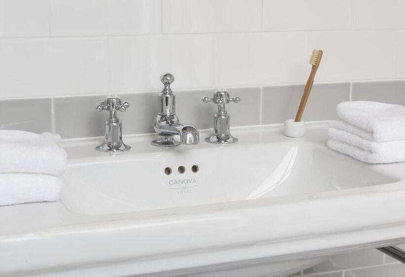 スタンダードシングルルーム, The Laslett