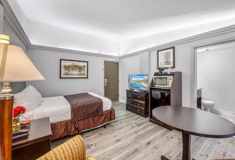 Standard-huone, Travelodge By Wyndham Sarnia