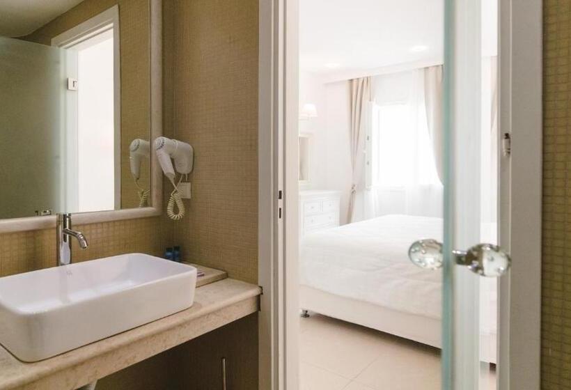 סוויטה נוף לים, Paliomylos Spa