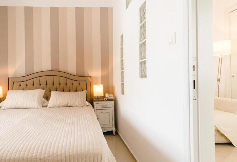 סוויטת ג'וניור נוף לעיר, Paliomylos Spa