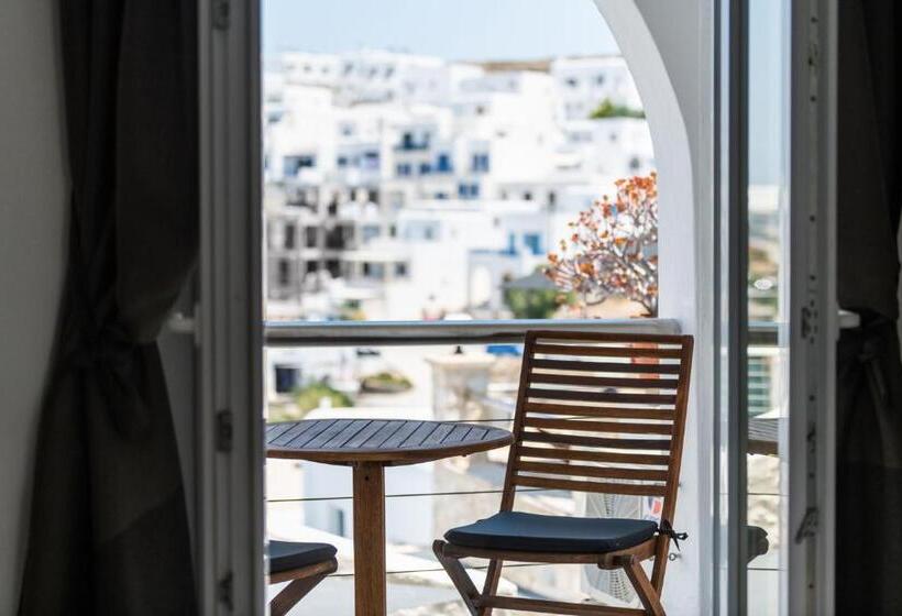 סוויטת ג'וניור נוף לעיר, Paliomylos Spa