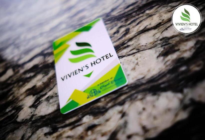 اتاق سوپریور, Vivien S