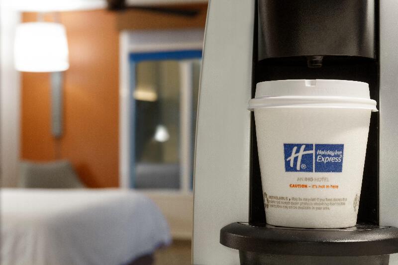 סוויטה, Holiday Inn Express Hotel & Suites Opelika Auburn, An Ihg