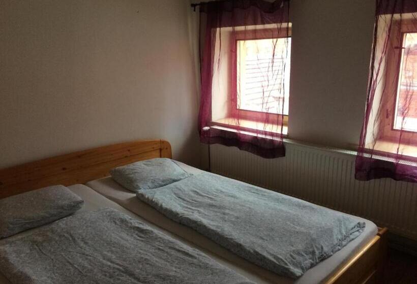 غرفة قياسية حمام مشترك, Hostel Fléda