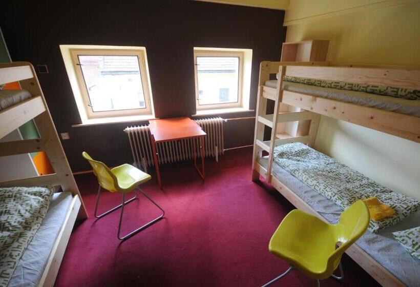 غرفة قياسية رباعية حمام مشترك, Hostel Fléda