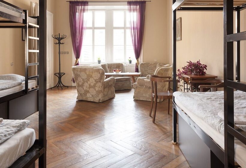 共用房间的床, Hostel Fléda