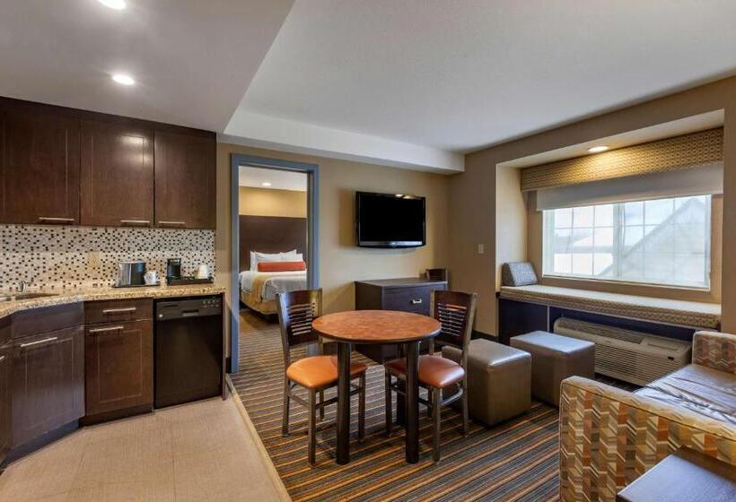Family Suite, Best Western Plus Woodstock Inn & Suites