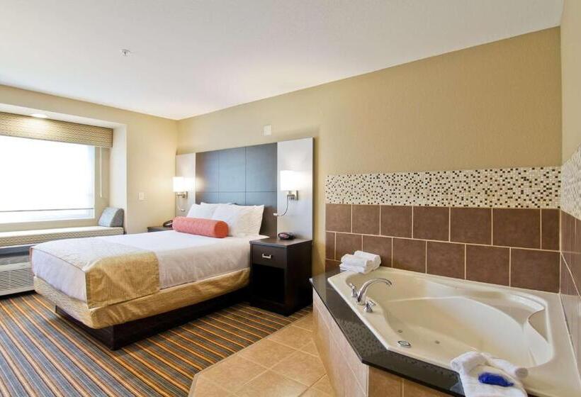 غرفة قياسية مزوَّدة بجاكوزي, Best Western Plus Woodstock Inn & Suites