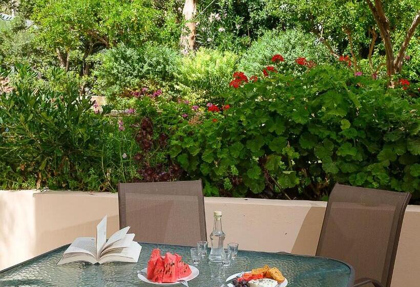 Standard-huone Puutarhanäkymä, Calypso