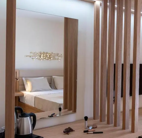Habitación Triple Estándar Vista Jardín, Calypso