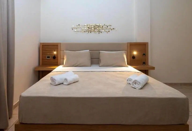 Habitación Triple Estándar Vista Jardín, Calypso