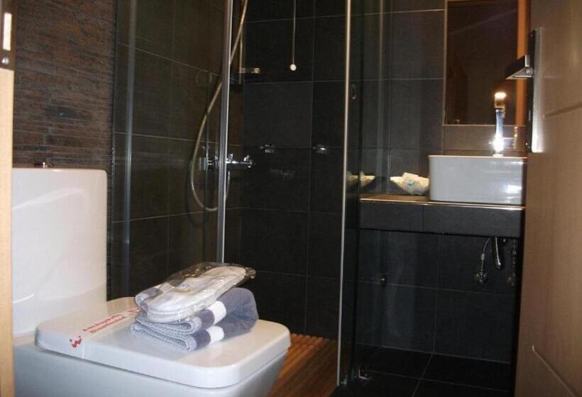 اتاق استاندارد یک نفره, Castello