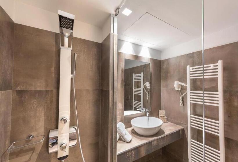 اتاق استاندارد, Castello