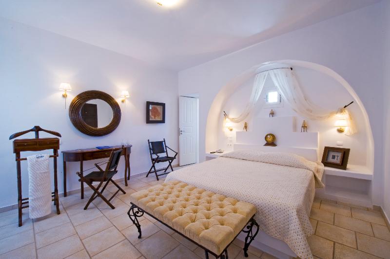 غرفة سوبيريور مطلة على حمام السباحة, Chora Resort Hotel & Spa