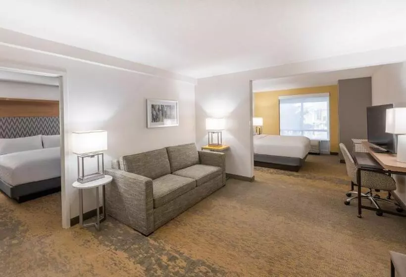 ファミリースイートの２ベッドルーム, Holiday Inn Hotel & Suites   Orange Park   Wells Rd