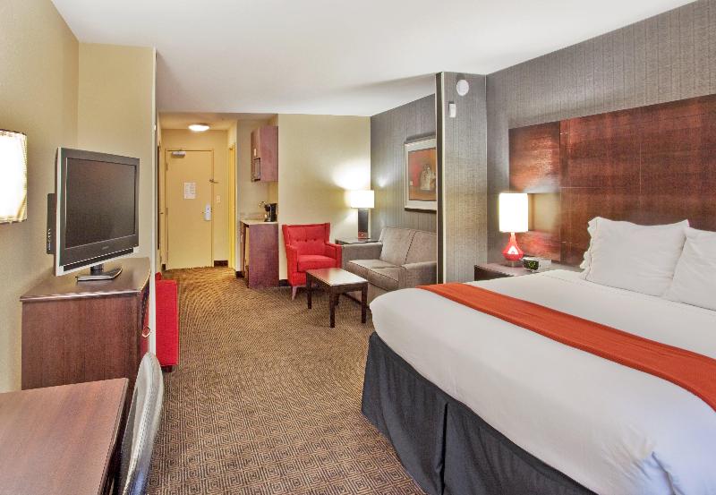 Люкс Кровать Кинг, Holiday Inn Express Hotel & Suites Atlanta Cumming, An Ihg