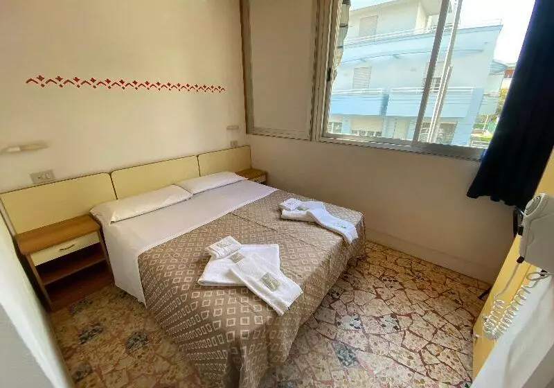 身障者適用キングサイズベッドルーム, Holiday Inn Express Hotel & Suites El Dorado, An Ihg