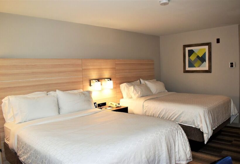 Люкс, Holiday Inn Express Hotel & Suites Sedalia, An Ihg