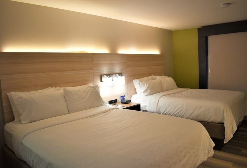 جناح, Holiday Inn Express Hotel & Suites Sedalia, An Ihg