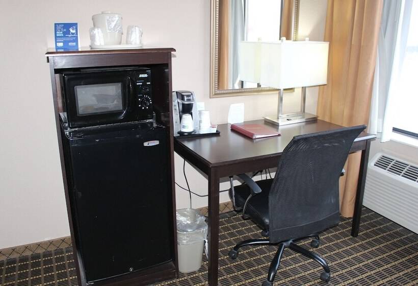 اتاق استاندارد, Holiday Inn Express Kansas City Liberty Missouri, An Ihg