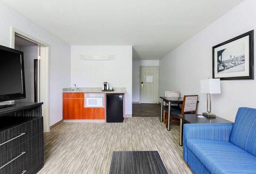 Люкс Адаптированный для Инвалидов, Holiday Inn Express Lancaster, An Ihg