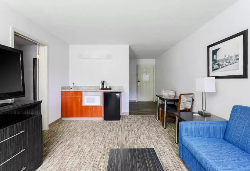 エクゼクティブスイート, Holiday Inn Express Lancaster, An Ihg