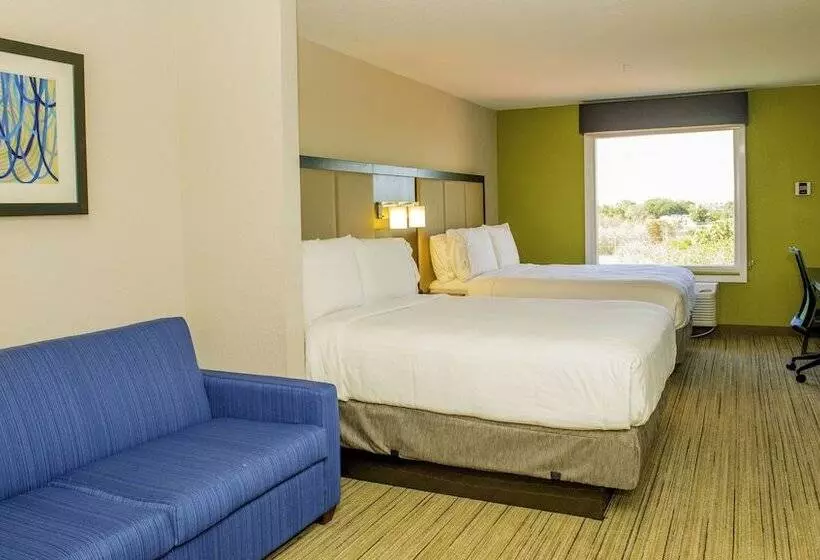 スイート, Holiday Inn Express St. Petersburg North / I 275, An Ihg