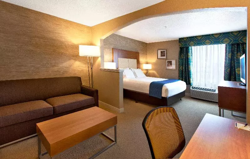 Sviitti, Holiday Inn & Suites Spring   The Woodlands