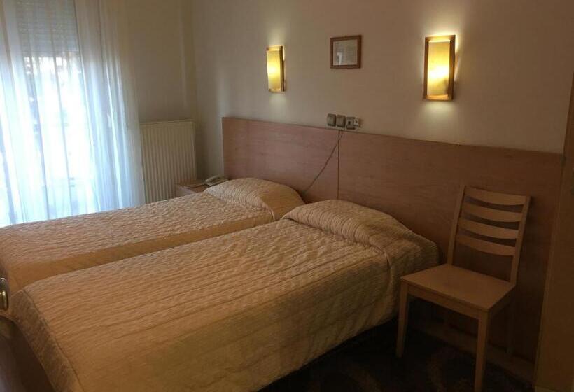 חדר סטנדרט, Orestion