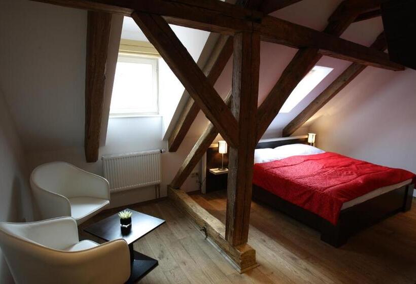 Номер Стандарт, Peregrin