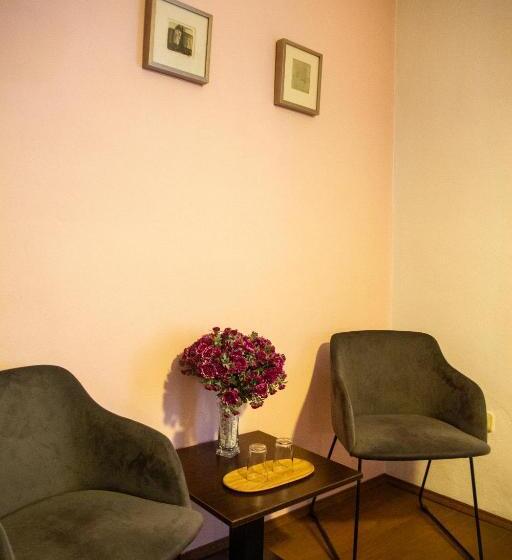 Номер Стандарт, Peregrin