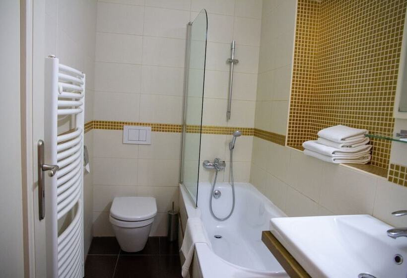 Номер Стандарт, Peregrin