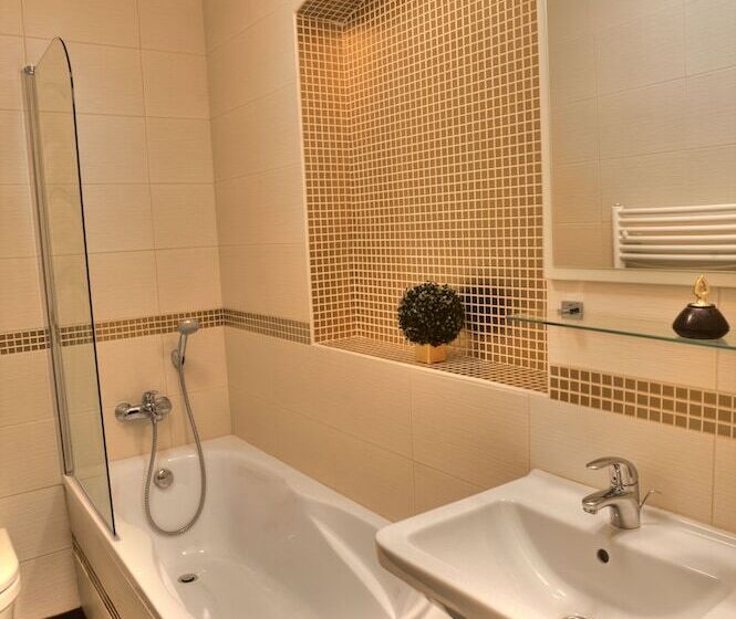 Номер Стандарт, Peregrin