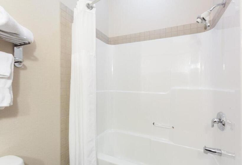 חדר דלוקס, Ramada By Wyndham Westlock