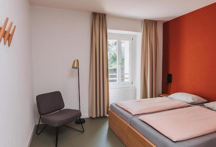 スタンダードルーム, Montreux Youth Hostel