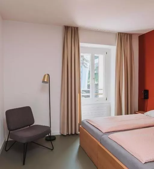 اتاق استاندارد یک نفره, Montreux Youth Hostel